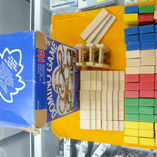 ドミノ　木製　ハバ社　知育玩具　札幌　西岡