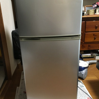 サンヨー小さな冷凍冷蔵庫SR111j2005年製