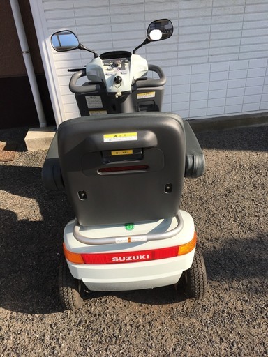 SUZUKIセニアカーED4D ペールブルー 走行距離10.6㎞免許証不要
