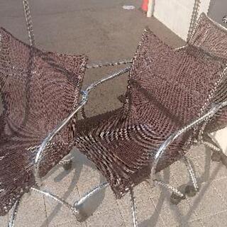 ◆【商談中】メッシュタイプの椅子3脚◆