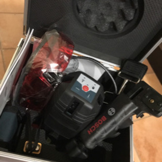 ボッシュ社 レーザー墨出し機