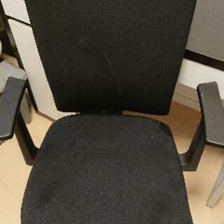 IKEA 肘付椅子
