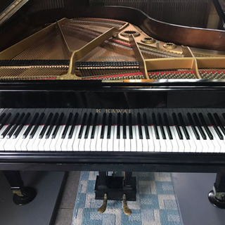 K KAWAI  グランドピアノ