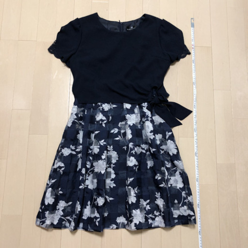 Karl Park Lane カールパークレーン ワンピース 紺花柄 9号 M しぃーたま 箱崎のワンピース の中古 古着あげます 譲ります ジモティーで不用品の処分 Karl Park Lane カールパークレーン ワンピース 紺花柄 9号 M しぃーたま 箱崎のワンピース の中古 古着あげます 譲ります ジモティーで不用品の処分