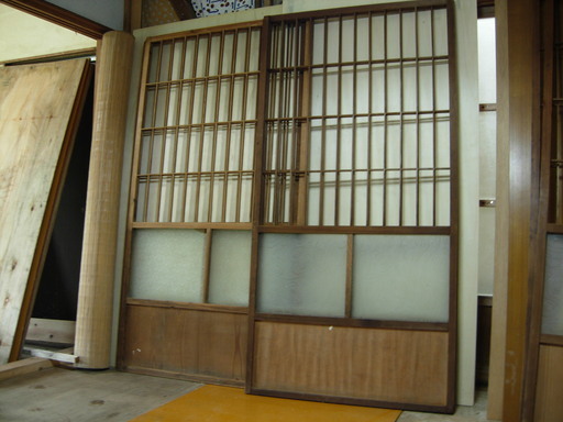 レトロな障子