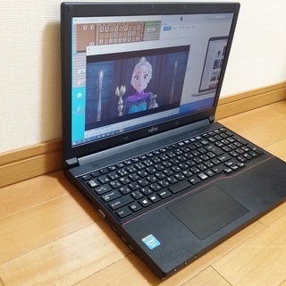 けっこうきれい】ブルートゥース SSD搭載 富士通ノートパソコン 麻雀