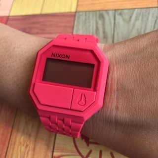 NIXON ニクソン デジタル時計 ほぼ未使用