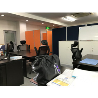 事務所移転につき事務机、椅子、パーティション、商談机⭐︎新たに事務所を作られる方