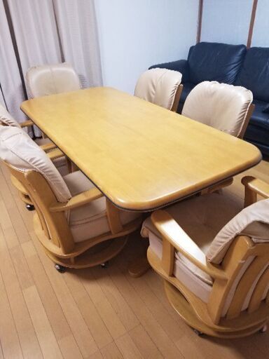 6人掛けダイニングセット 回転椅子❗