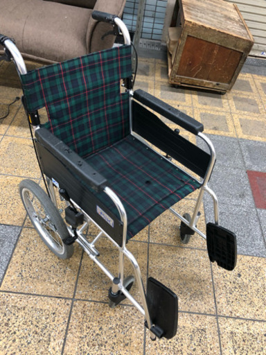 美品 MIKI 車椅子 介護用 アルミフレーム
