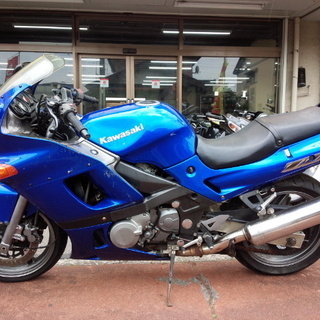 NO.2780 ＺＺＲ４００　Ｎ型　水冷４サイクル１６バルブ４気筒エンジン　メタリックブルー　☆彡
