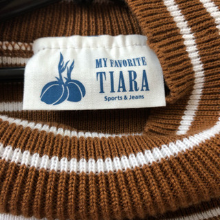 ティアラ ハイネックボーダーニット ふゆ 蓮田のセーター レディース の中古 古着あげます 譲ります ジモティーで不用品の処分