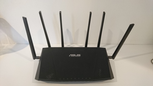 高速ゲーミング用wifi（無線）ルーター/ASUS AC-3200　有線４個　WIFI１０個以上繋げられます
