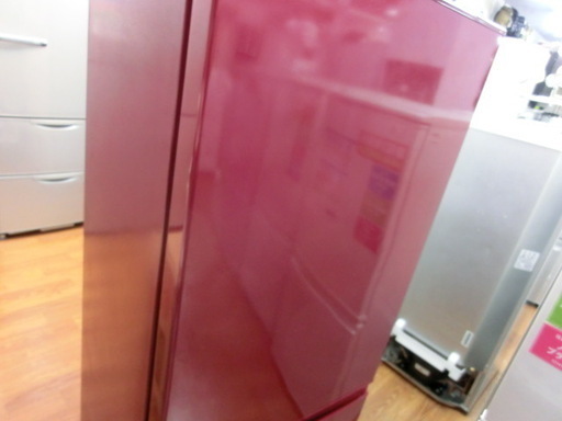 【トレファク府中店】AQUAの赤い冷蔵庫！！