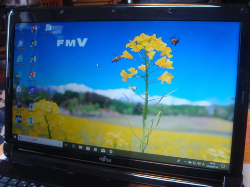 ノートパソコン Fujitsu AH530/2B 新品SSD120GB WIN10 64bit(中古)