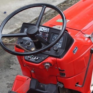 SOLD OUT】ヤンマ トラクター YM1720 17馬力 2WD シャトルシフト ...