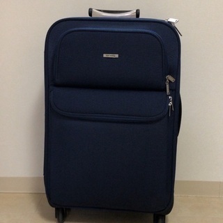 【格安！】スーツケース ポケットいっぱい万能サイズ！
