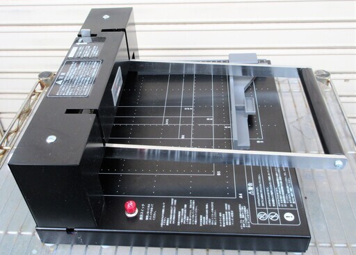 高性能裁断機Durodex Stack Cutter200DX
