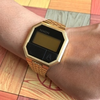 NIXON ニクソン ゴールド 希少廃盤モデル