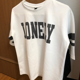 Tシャツ