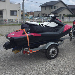 ジェットスキー 受け渡し予定の方と連絡を取っています ジェットスキー 受け渡し予定の方と連絡を取っています