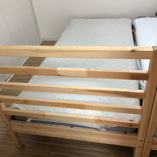 IKEA シングルベッド  繋げてダブルにも♪