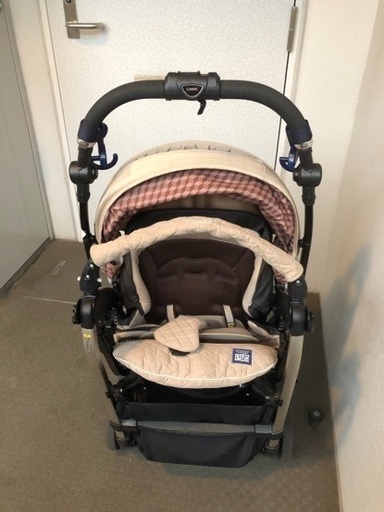 【お値下げしました】ポールネンドのおもちゃ付き！コンビベビーカー