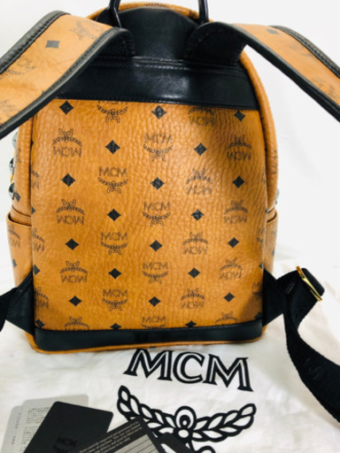 MCM 角スタッズ リュックサック カラー：ブラウンｘブラックxロ