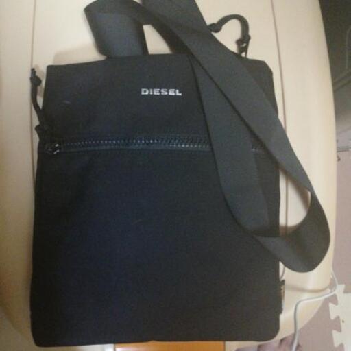 DIESEL ショルダーバッグ！新品です。