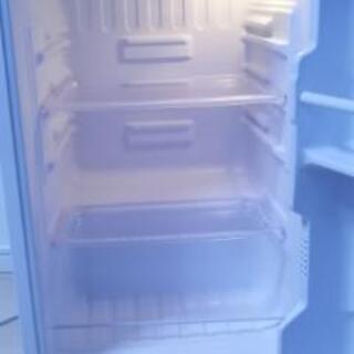 【引取決定】小型冷蔵庫　1500円　19日まで。 - 市川市