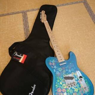FENDER 69s TELECASTER 
ブルーフラワー試演程度の殆ど新品です。