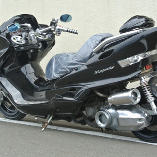 YAMAHA マジェスティ】エナメルシート新品！！現車確認大歓迎です
