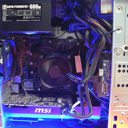 無線内蔵ゲーミングカスタムPC】PUBG/フォートナイト/グラセフ◎