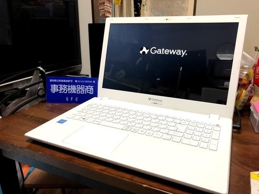 省電力ノートパソコン！Windows10・オフィス認証済！メモリ6GB！オシャレな白色ノートパソコン