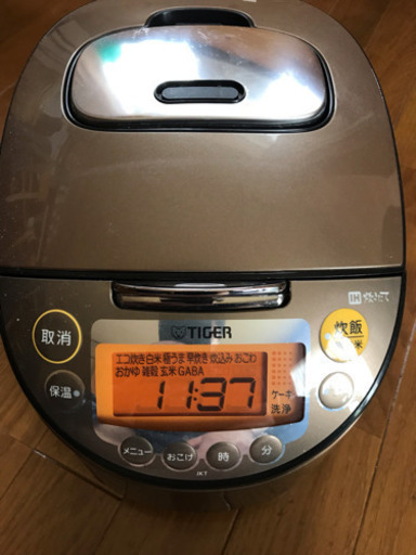 2016年製 タイガーIH炊飯ジャー 5.5合炊き