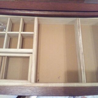 極美品★婚礼家具13万8千円で購入三面鏡＆椅子セット　収納＆ライト＆隠し扉付　取りに来てくれる方5万円です！ 極美品☆婚礼家具13万8千円で購入三面鏡＆椅子セット 収納＆ライト