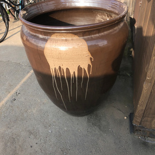 デカイ壺
