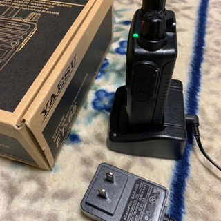 アマチュア無線機 FMラジオ付き