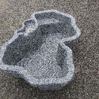 みかげ調 ひょうたん池１５０Ｌ(美品)お売りします。 みかげ調 ひょうたん池150L(美品)お売りします。