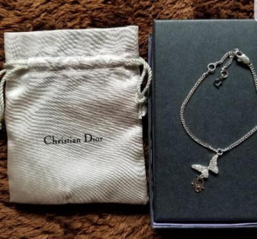 Christian Dior バタフライ ブレスレット みじゅ 雑色のアクセサリー ブレスレット の中古 古着あげます 譲ります ジモティーで不用品の処分