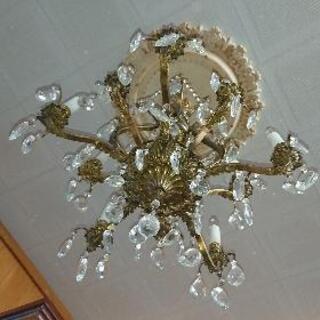 大型シャンデリア