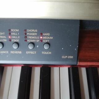 ヤマハ クラビノーバ 電子ピアノ CLP-230 椅子付き ヘッドホン付き