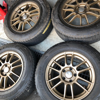 ENKEI RIVAZZAスタッドレス付き4本セット