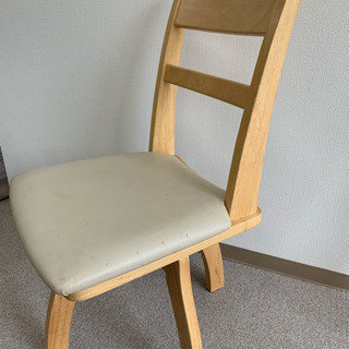 ニトリダイニングチェア 回転イス あこ せんげん台の椅子 ダイニングチェア の中古あげます 譲ります ジモティーで不用品の処分