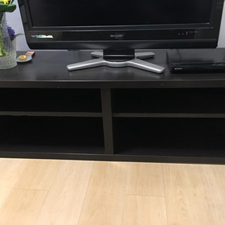 IKEAの棚(テレビ台として使用)