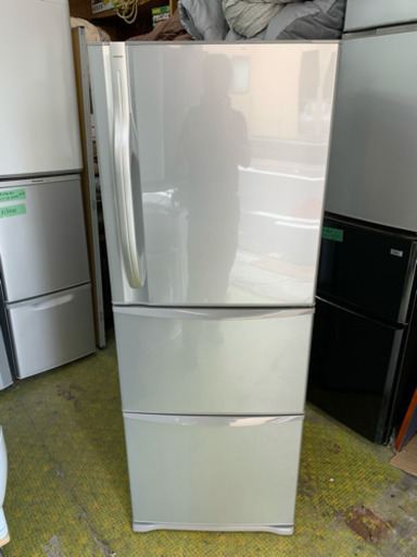 冷蔵庫 東芝 ファミリーサイズ 3ドア 家族用 340L GR-D34N 2011年 自動製氷OK 直引取のみ 川崎区 KK