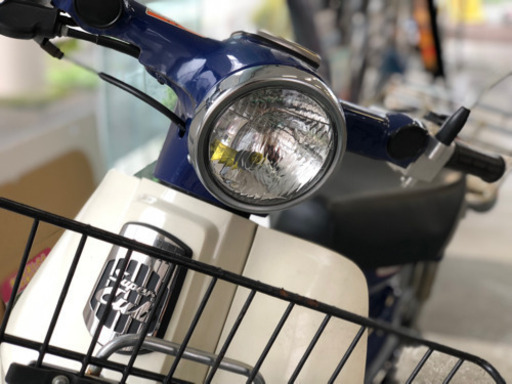【商談中のため受付一時締め切ります】スーパーカブ  中古美品 走行1万km 6万円ジャスト！