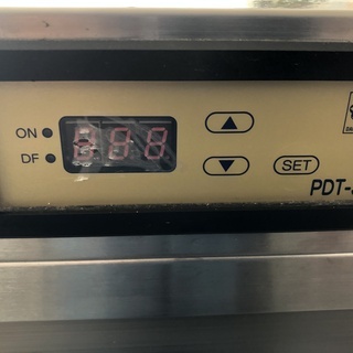 ケーキ用冷蔵ショーケース　ダイヤ冷ケース　ＰＤＴ-３６　【中古稼働品】