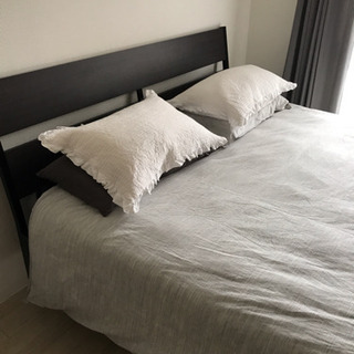 IKEA クイーンベッド とマットレス