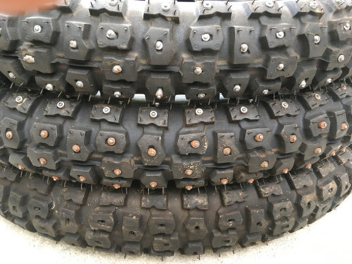 スーパーカブ用 スパイクタイヤ Irc Fb3 2 75 17 41p 1本新品 二本ほぼ新品 まとめて アニキ 金島のバイクの中古あげます 譲ります ジモティーで不用品の処分 スーパーカブ用 スパイクタイヤ Irc Fb3 2 75 17 41p 1本新品 二本ほぼ新品 まとめて アニキ 金島のバイクの中古あげます 譲ります ジモティーで不用品の処分